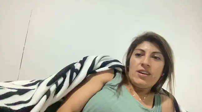 LunaBeya online show from 03-07-25, 02:57