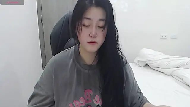 minnie9009 online show from 02-28-25, 01:36