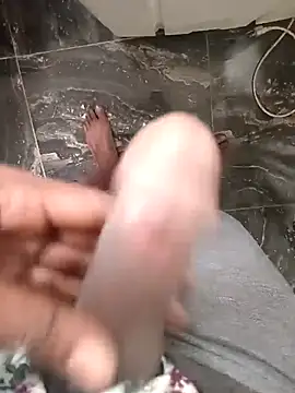 Snapshot of mario0212 chatting on 03-18-26, 02:09 mario0212 online show from 03-18-26, 02:09