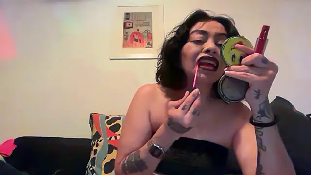 lashula online show from 04-17-26, 04:15