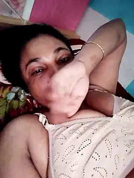 Anika-1 online show from 04-15-26, 03:46