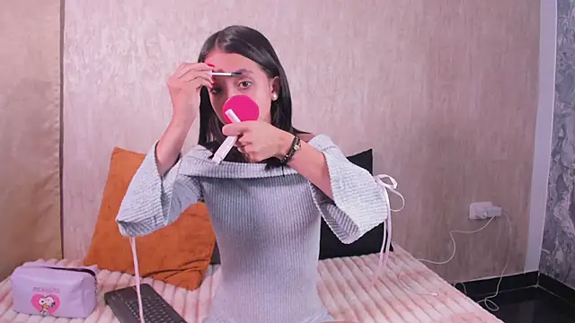 Snapshot of StefanyRousse chatting on 03-11-26, 12:11 StefanyRousse online show from 03-11-26, 12:11