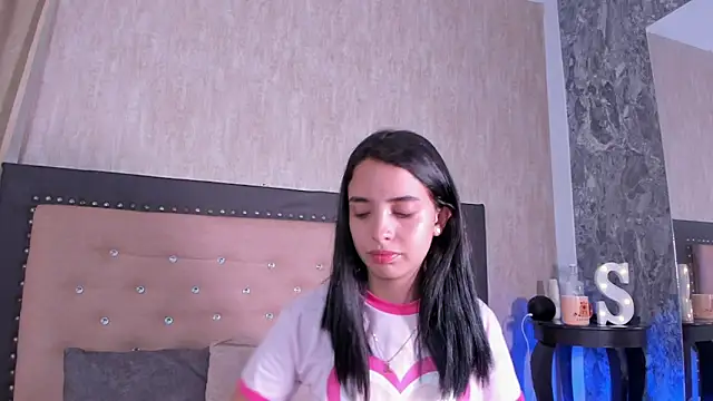 Snapshot of StefanyRousse chatting on 06-18-26, 11:36 StefanyRousse online show from 06-18-26, 11:36