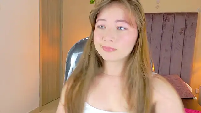 Dahlia Rousse online show from 02-21-26, 01:56