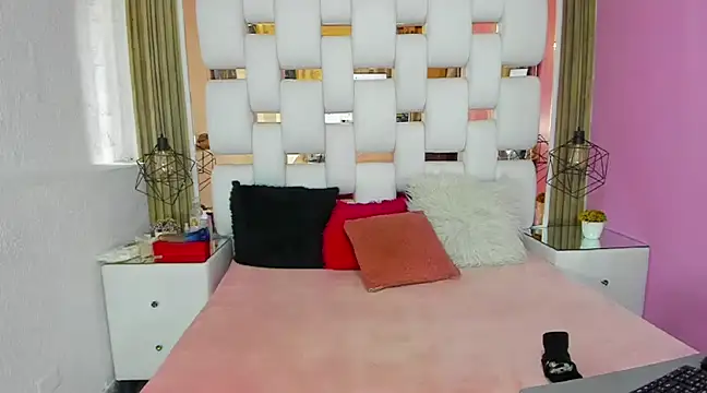 SolEvanss online show from 03-03-25, 07:06