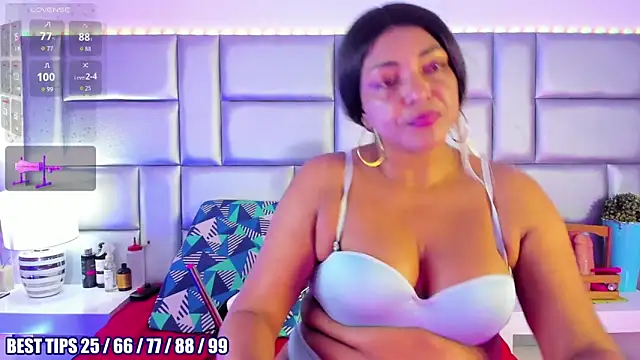 LovelyNickii online show from 02-15-26, 01:41