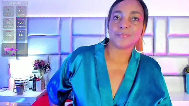 LovelyNickii online show from 05-12-26, 12:24