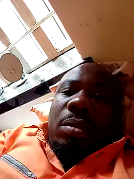 Snapshot of Dube501 chatting on 03-19-25, 07:17 Dube501 online show from 03-19-25, 07:17