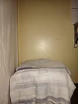 Snapshot of Dube501 chatting on 10-15-25, 04:29 Dube501 online show from 10-15-25, 04:29