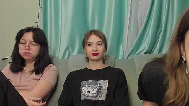 honey love honeyy online show from 01-12-25, 05:33