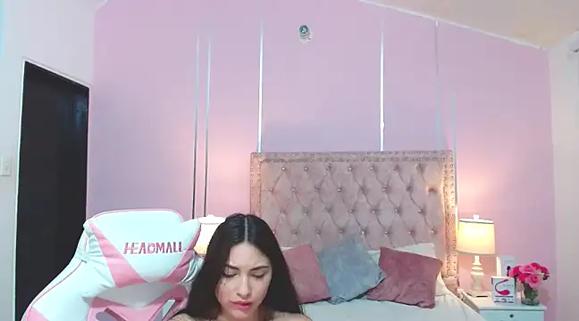 NoaLuxury online show from 02-23-25, 02:51