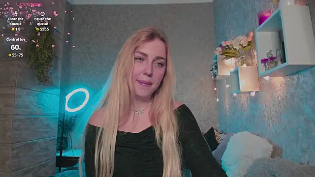 Snapshot of Mika_Rayy chatting on 11-13-25, 08:41 Mika Rayy online show from 11-13-25, 08:41