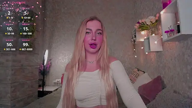 Snapshot of Mika_Rayy chatting on 11-16-25, 11:43 Mika Rayy online show from 11-16-25, 11:43