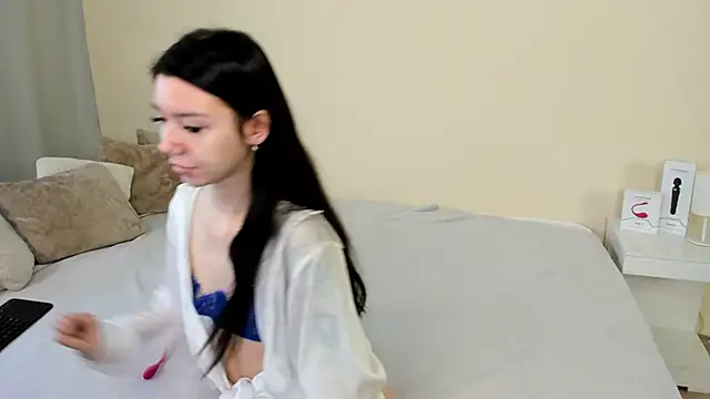 Amelia skyy online show from 04-27-26, 01:47