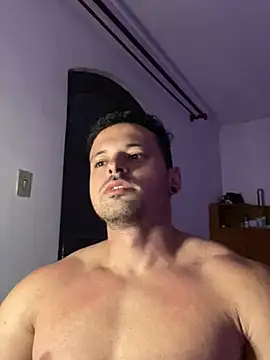 Snapshot of Lucasfit24 chatting on 03-06-25, 11:31 Lucasfit24 online show from 03-06-25, 11:31