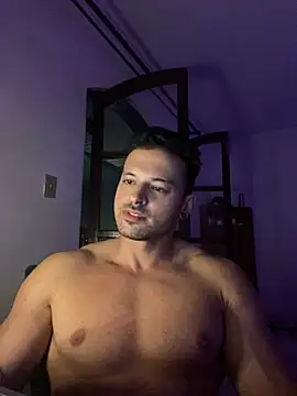 Snapshot of Lucasfit24 chatting on 03-08-25, 01:28 Lucasfit24 online show from 03-08-25, 01:28