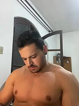 Snapshot of Lucasfit24 chatting on 03-16-25, 11:49 Lucasfit24 online show from 03-16-25, 11:49