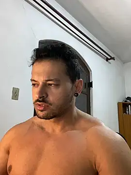 Snapshot of Lucasfit24 chatting on 03-17-25, 12:04 Lucasfit24 online show from 03-17-25, 12:04