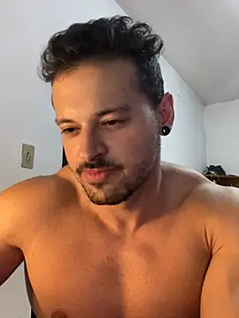 Snapshot of Lucasfit24 chatting on 03-20-25, 12:08 Lucasfit24 online show from 03-20-25, 12:08