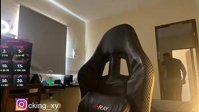 Snapshot of Lucasfit24 chatting on 09-18-25, 01:57 Lucasfit24 online show from 09-18-25, 01:57