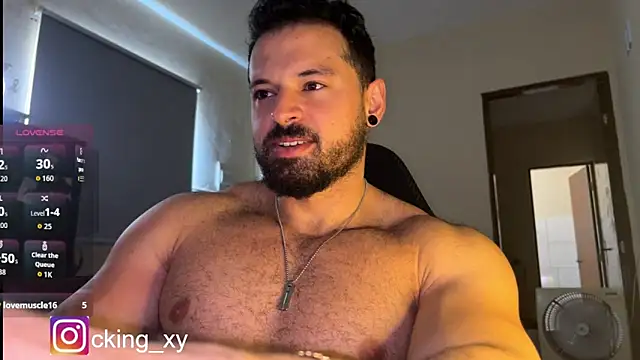 Snapshot of Lucasfit24 chatting on 09-21-25, 01:57 Lucasfit24 online show from 09-21-25, 01:57