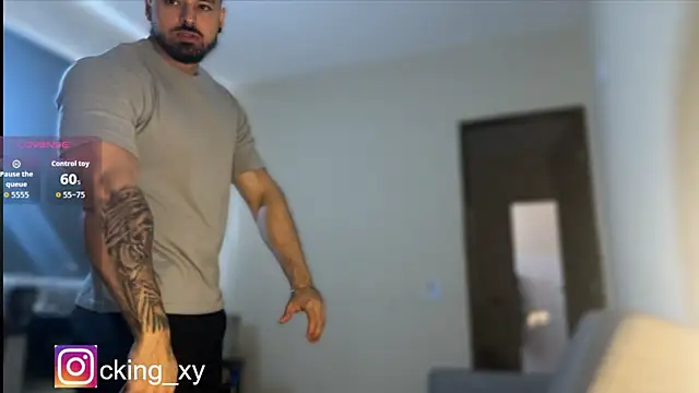 Snapshot of Lucasfit24 chatting on 10-08-25, 03:53 Lucasfit24 online show from 10-08-25, 03:53