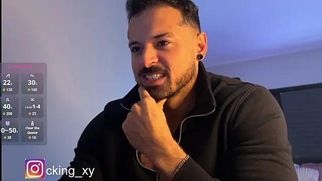 Snapshot of Lucasfit24 chatting on 10-10-25, 02:49 Lucasfit24 online show from 10-10-25, 02:49