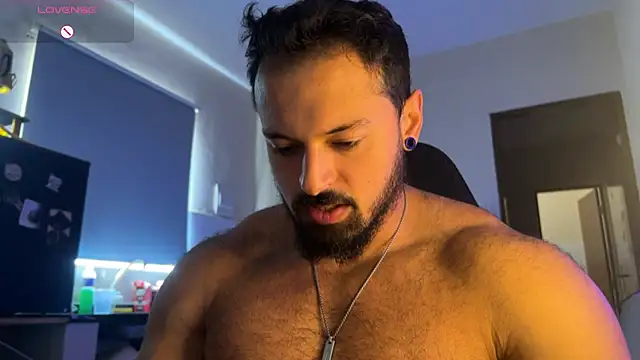 Snapshot of Lucasfit24 chatting on 12-18-25, 02:01 Lucasfit24 online show from 12-18-25, 02:01