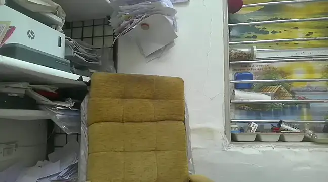 cute modell online show from 02-19-25, 06:33