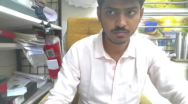 cute modell online show from 03-03-25, 12:58