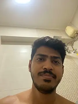 cute modell online show from 03-10-25, 05:39