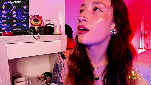 coral jonesss online show from 10-13-25, 02:06