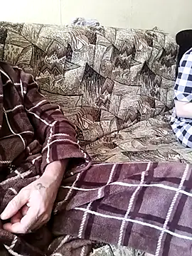 Snapshot of LoverCoupxl chatting on 03-08-25, 11:37 LoverCoupxl online show from 03-08-25, 11:37