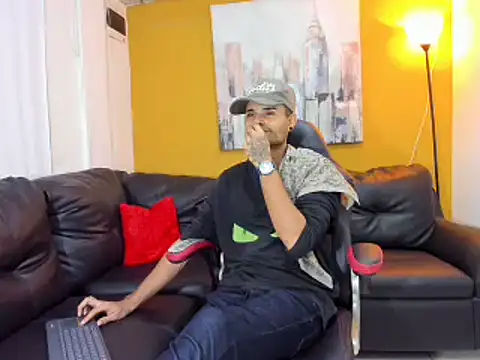 KIM DUVANG online show from 02-01-25, 08:29