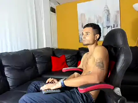 KIM DUVANG online show from 02-03-25, 03:20