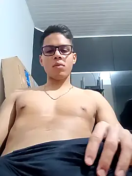 HornyTiger744 online show from 02-05-26, 12:37