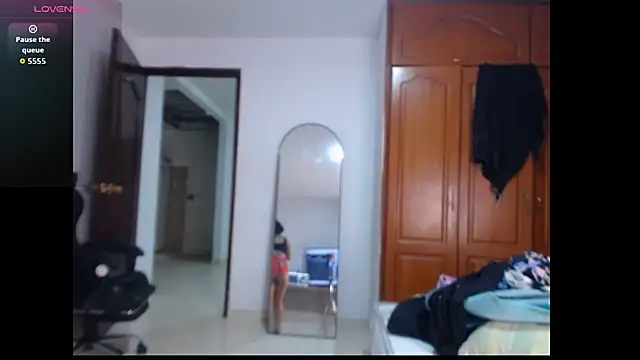 Snapshot of leslycarsson chatting on 10-08-25, 11:02 leslycarsson online show from 10-08-25, 11:02