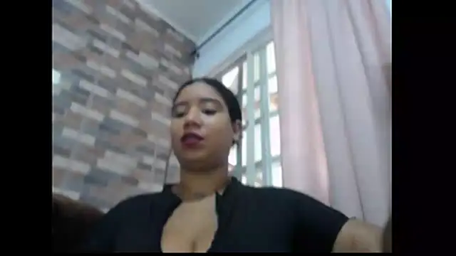 Snapshot of leslycarsson chatting on 02-18-26, 10:17 leslycarsson online show from 02-18-26, 10:17
