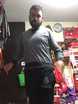 Snapshot of leonardohot1987 chatting on 02-13-25, 05:16 leonardohot1987 online show from 02-13-25, 05:16