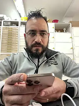 Snapshot of leonardohot1987 chatting on 02-21-25, 07:21 leonardohot1987 online show from 02-21-25, 07:21