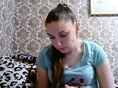 Yuliia30 online show from 05-21-26, 04:47