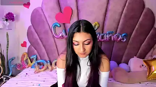 sweetfoxy 17 online show from 02-25-25, 09:13