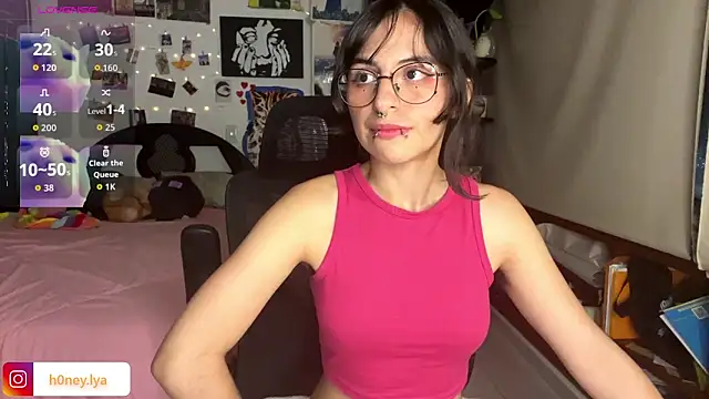 B0nnie H0ney online show from 03-18-26, 01:09