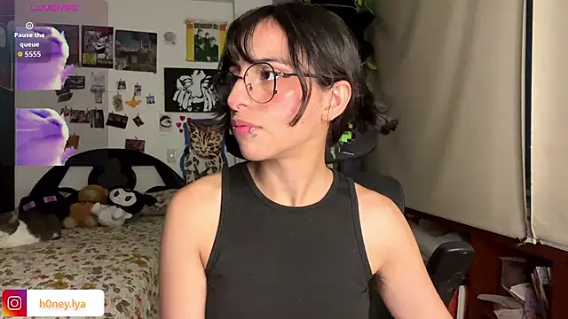 B0nnie H0ney online show from 04-23-26, 02:24