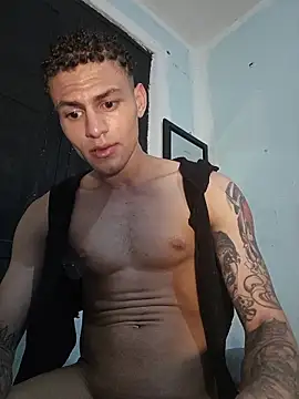 Snapshot of dany_hardy chatting on 02-25-26, 05:50 dany hardy online show from 02-25-26, 05:50