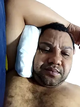 Snapshot of Marcio2235 chatting on 10-15-25, 04:56 Marcio2235 online show from 10-15-25, 04:56