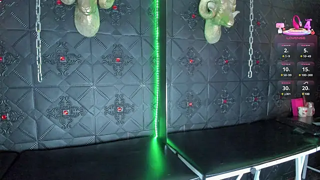 Miiss eva online show from 02-20-25, 11:42