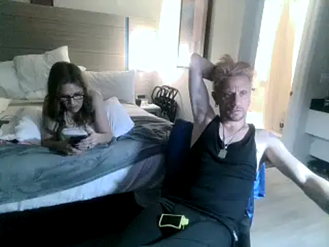 Snapshot of AQuickPhyx chatting on 02-05-25, 12:53 AQuickPhyx online show from 02-05-25, 12:53