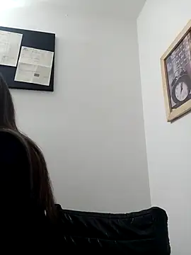 CHARLOTTE 1711 online show from 02-05-25, 11:17