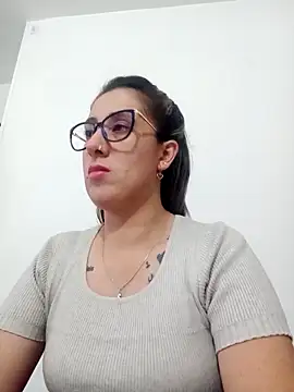 CHARLOTTE 1711 online show from 02-16-25, 11:05